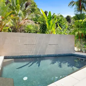 Aurelia 3 Bedroom Holiday Palm Cove