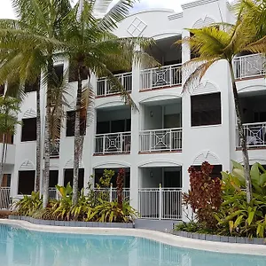 Alassio Palm Cove