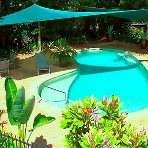 Aquatica - Luxe Palm Cove